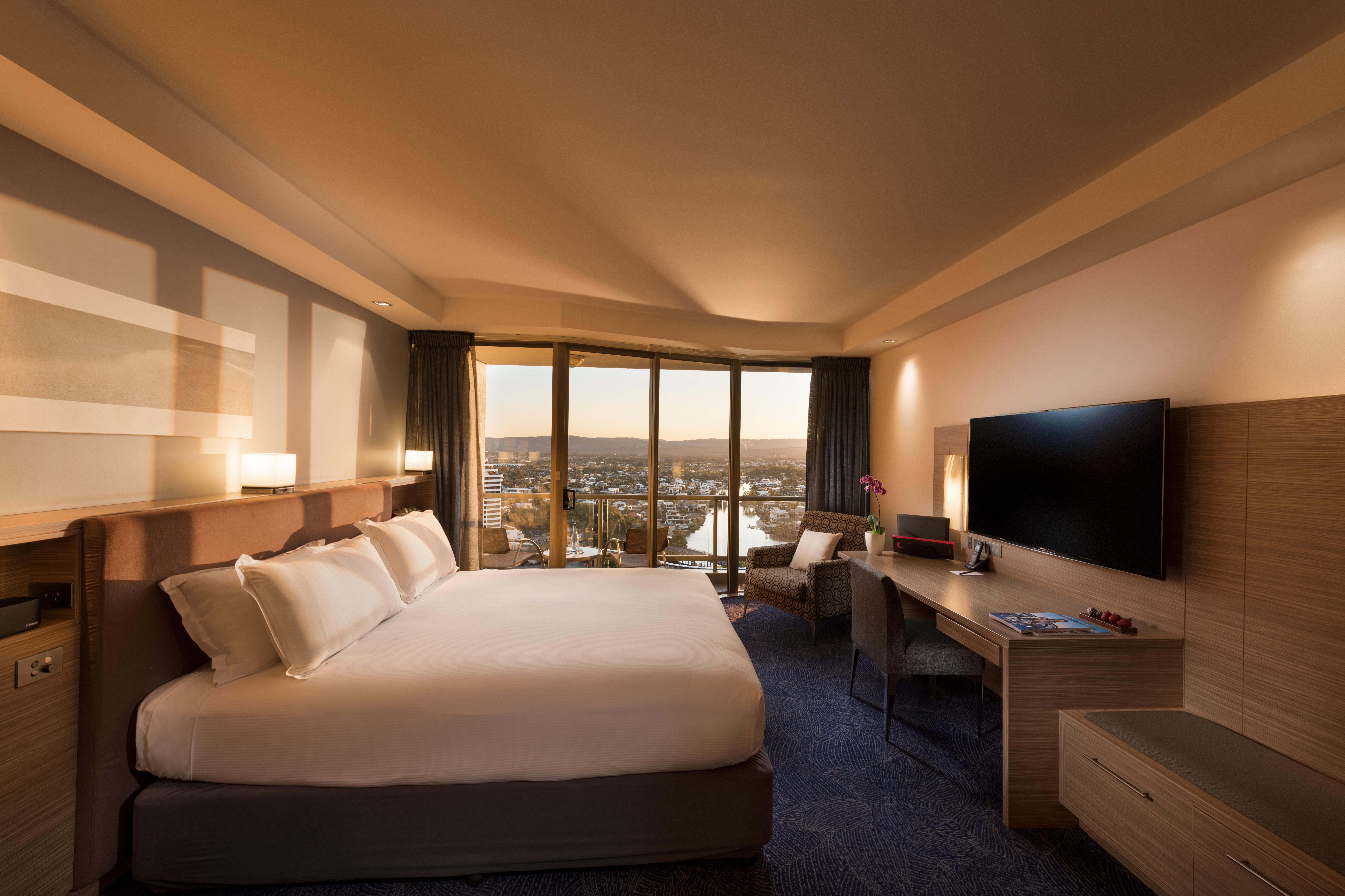 Sofitel Gold Coast Broadbeach Екстериор снимка A room at the Crowne Plaza Hotel