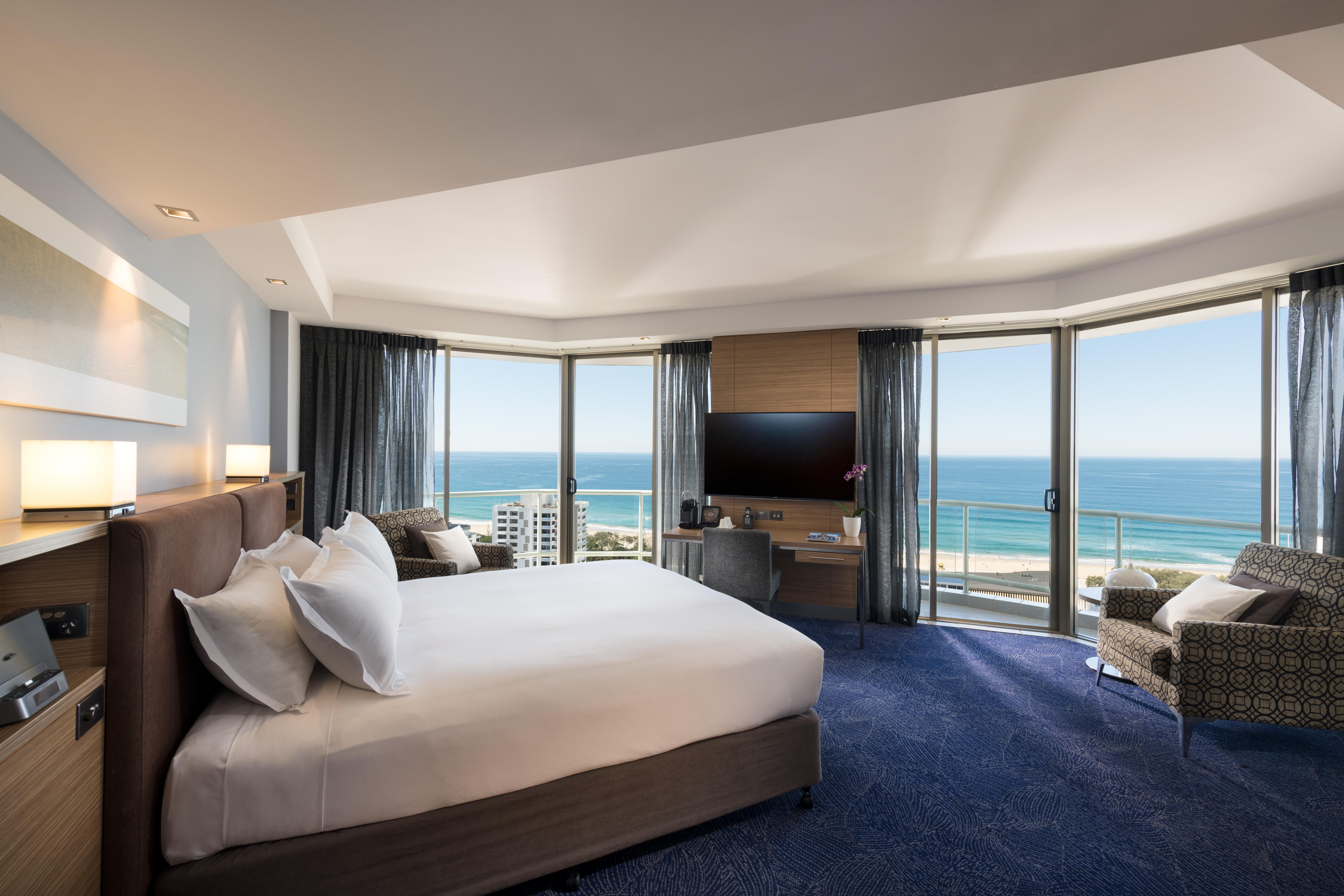 Sofitel Gold Coast Broadbeach Екстериор снимка A bedroom at the W Hotel, Gold Coast