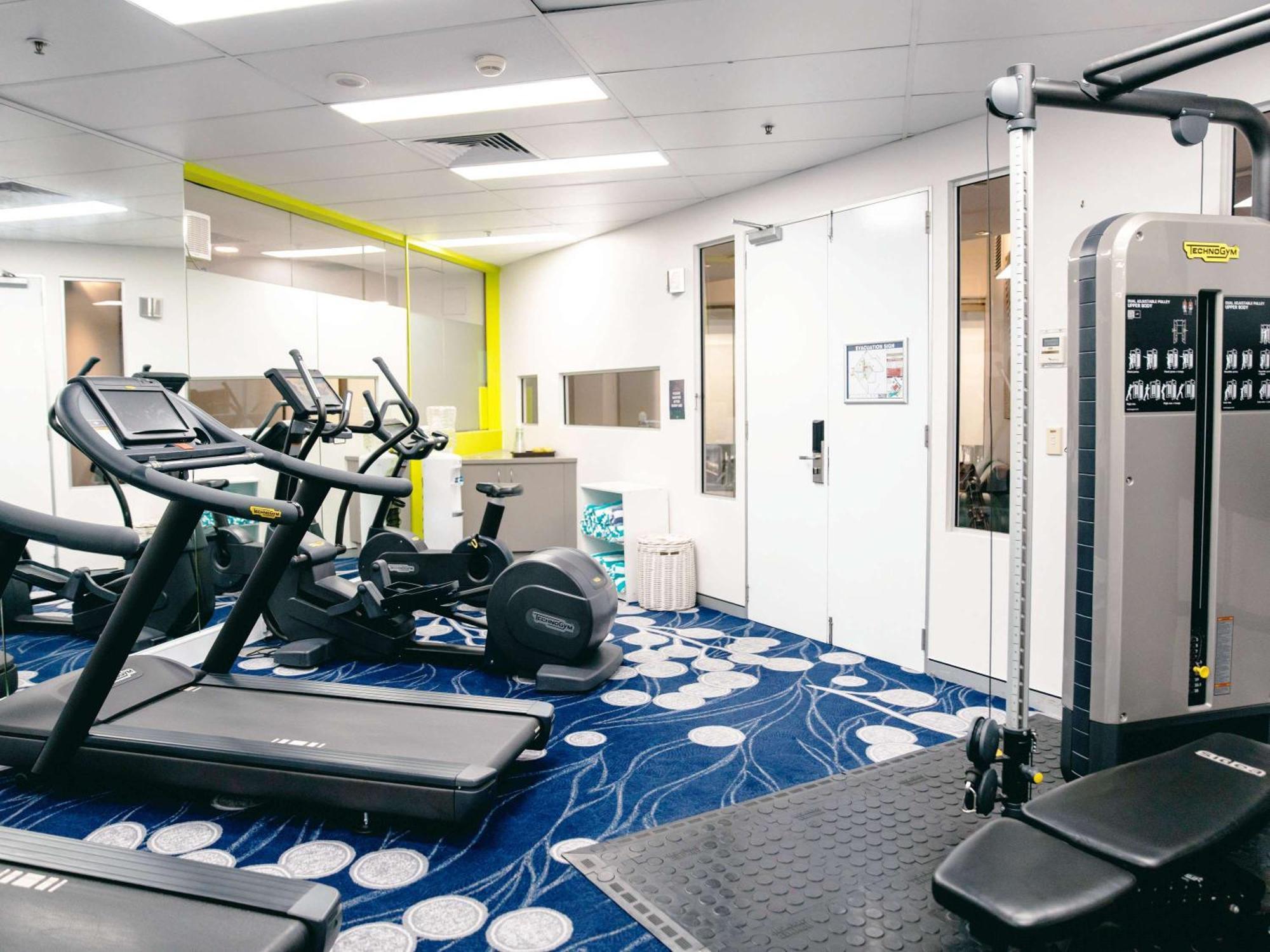 Sofitel Gold Coast Broadbeach Екстериор снимка The gym on board