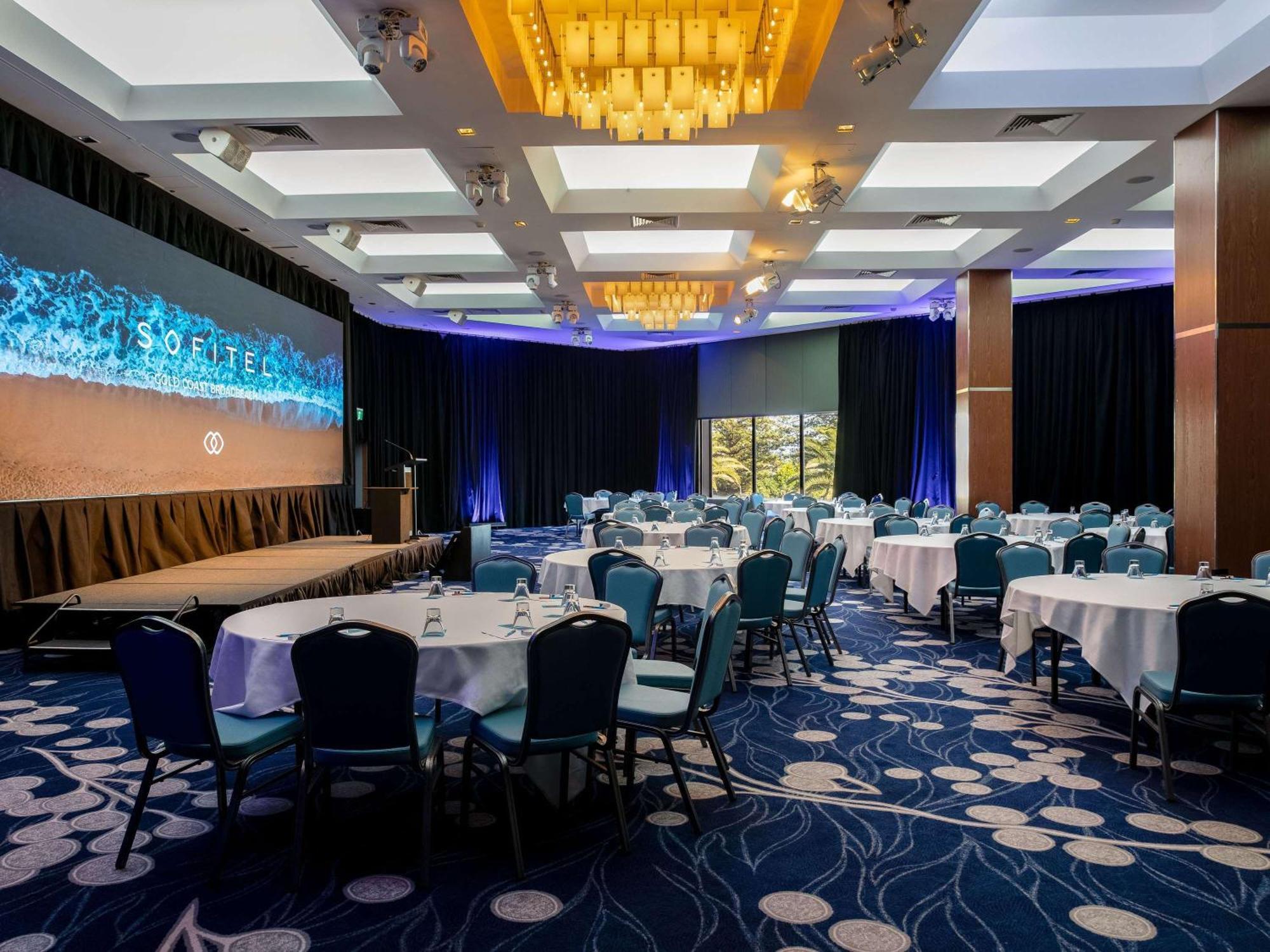 Sofitel Gold Coast Broadbeach Екстериор снимка The ballroom at the Sheraton Centre