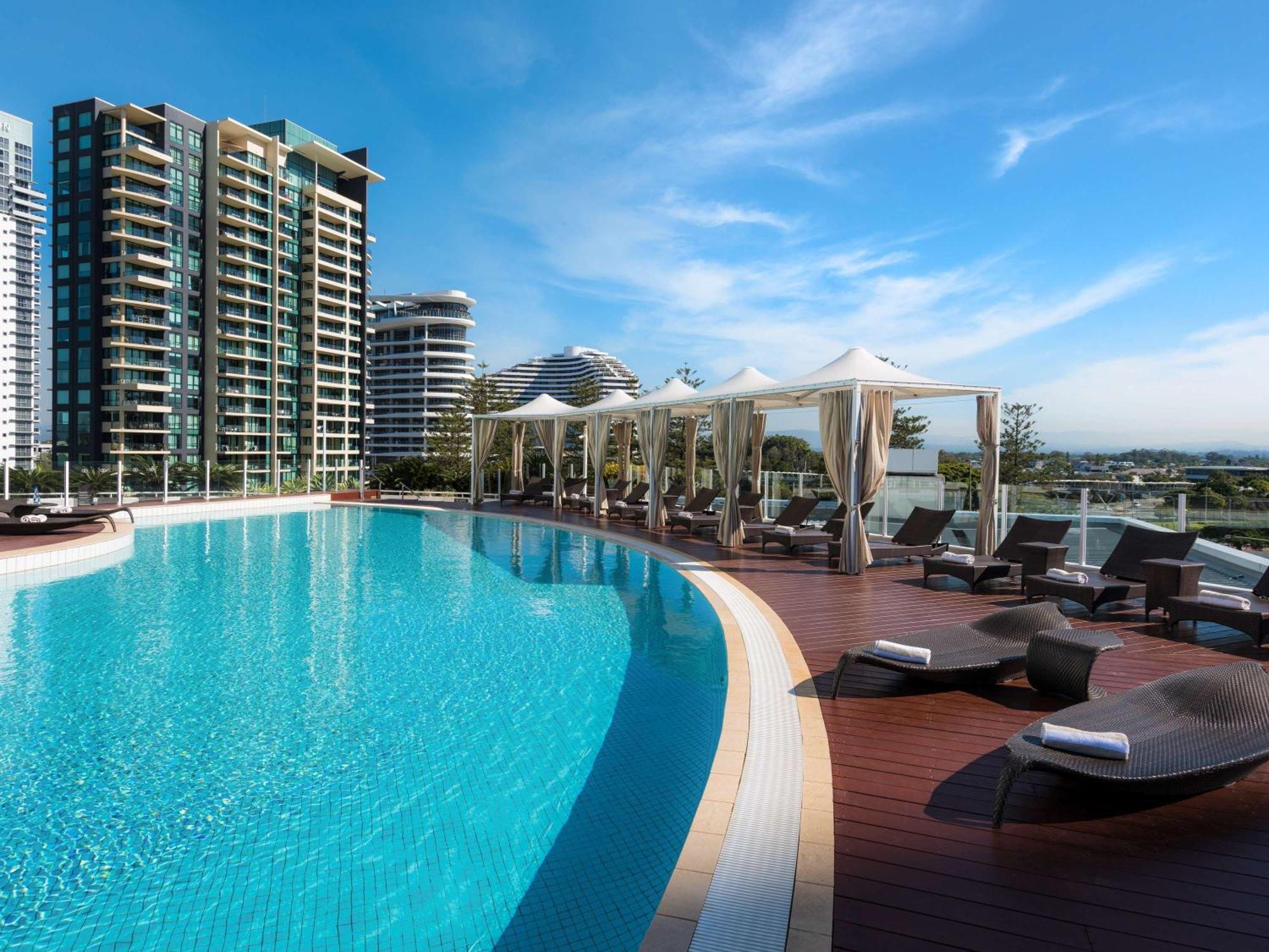 Sofitel Gold Coast Broadbeach Екстериор снимка Skyline Residences